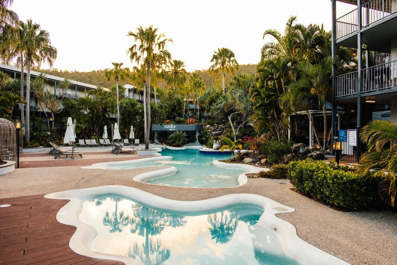 Mantra Club Croc Hotel Еърли Бийч Екстериор снимка